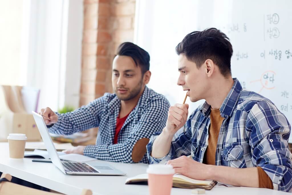 https://www.jaynandinstitutions.org.in/spledu/wp-content/uploads/2023/10/courses-img3.jpg